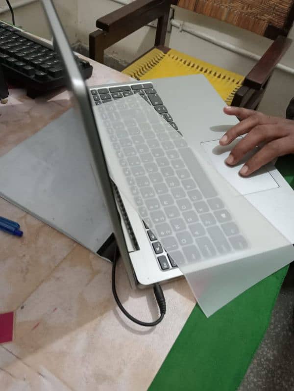 Lenovo laptop for sale 1