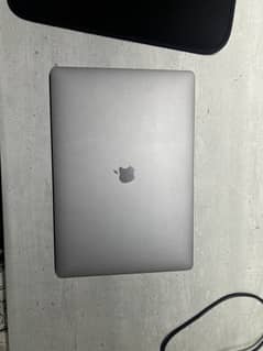 MacBook Pro 2019 (16-inch, 1tb SSD, 32GB RAM)