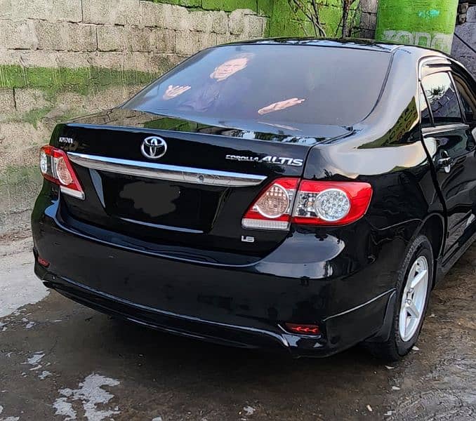 Toyota Corolla Altis 2012 3