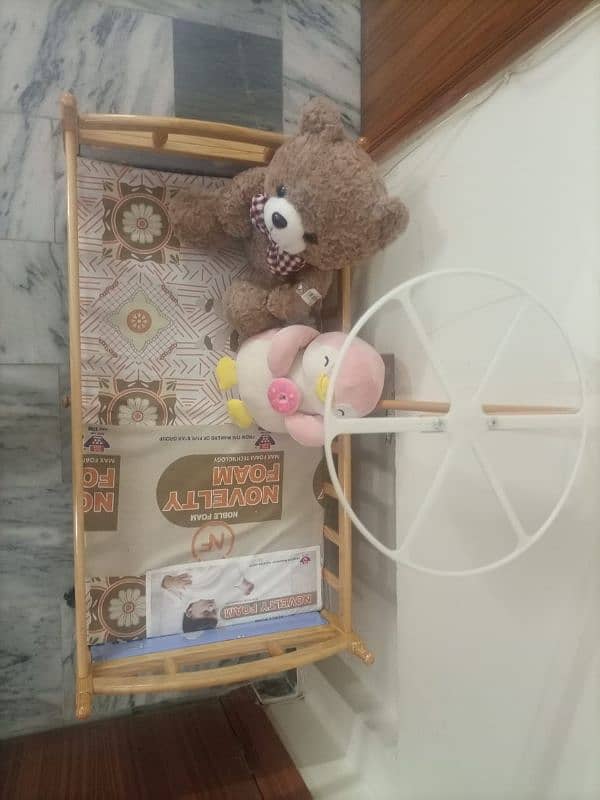 Baby Cot and swing (including Mattress) with wheels and drawer 4