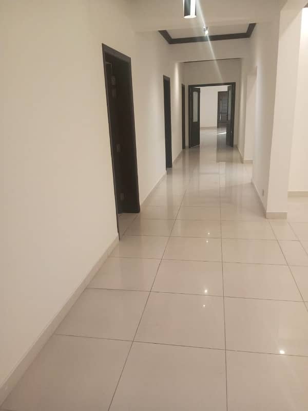 F 11 apartment For Rent 5