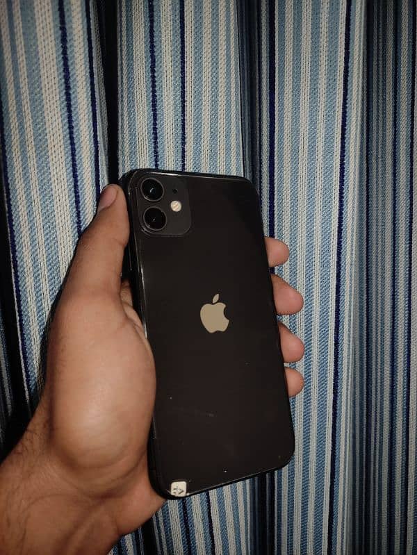 Iphone 11 - 64 GB ( 85% Battery Health ) For Sale 0