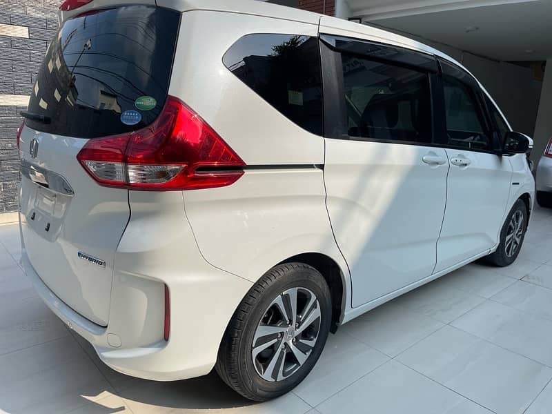 Honda Freed Sensing 2020 3