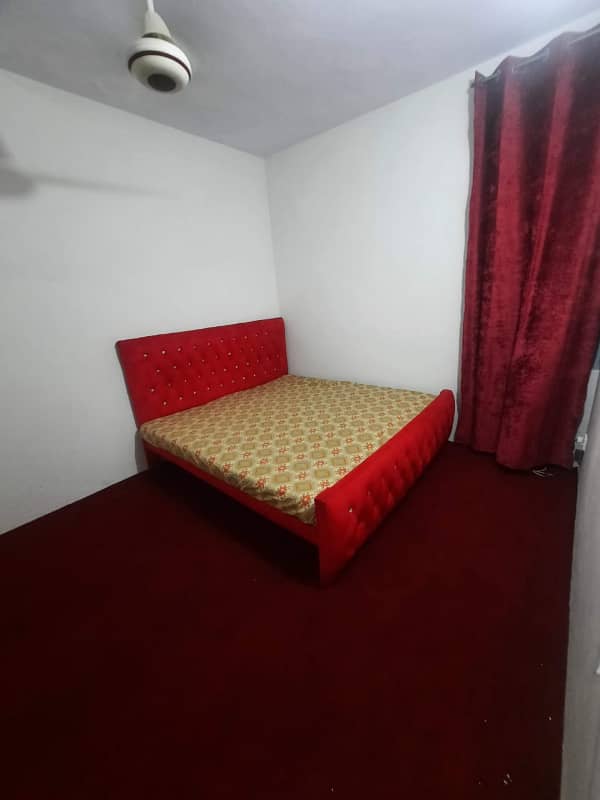 Semi Furnished Independent Double Rooms Flat for Rent in Model Town Lahore Rent 26000 4