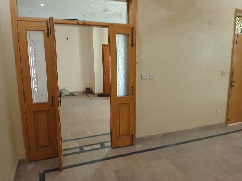 10 Marla Lower Portion For Rent In Wapda Town 1