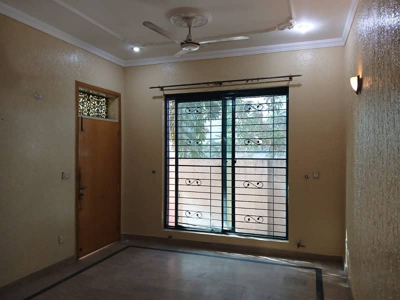 10 Marla Lower Portion For Rent In Wapda Town 2