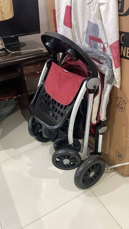 butterfly Pram in mehrun/red color - Unisex Stroller Pram 3