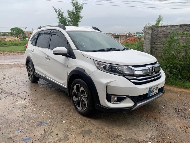 Honda BRV For Rent in Islamabad, Hi-Ace Apv V8, Civic, Prado For Rent 0