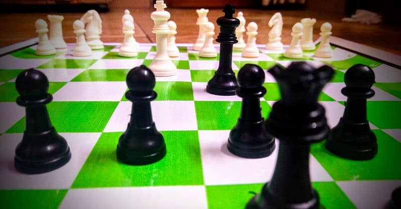 Portable Chess Set with Durable Plastic Pieces 3