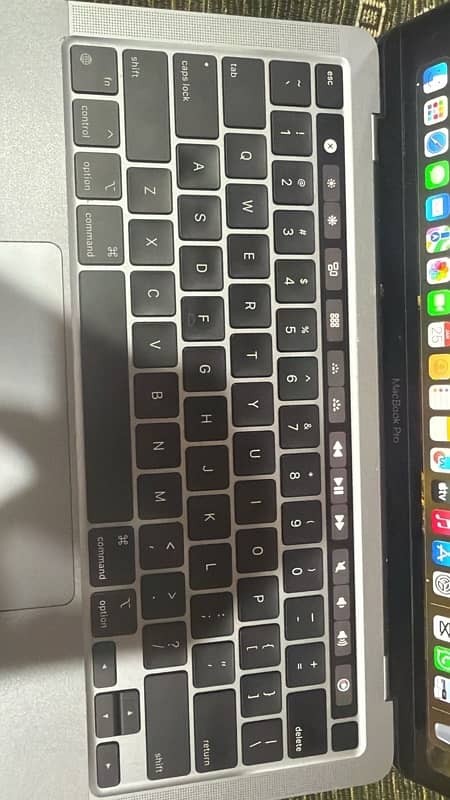 Macbook Pro 2020 M1 6