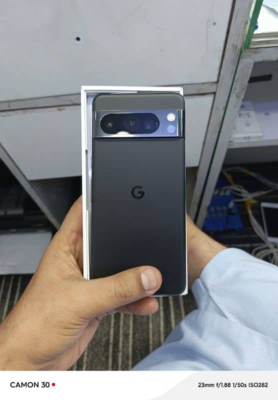 Google pixel 8 pro 12GB 128GB with box 1