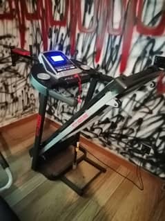 Perfect condition auto incline treadmill