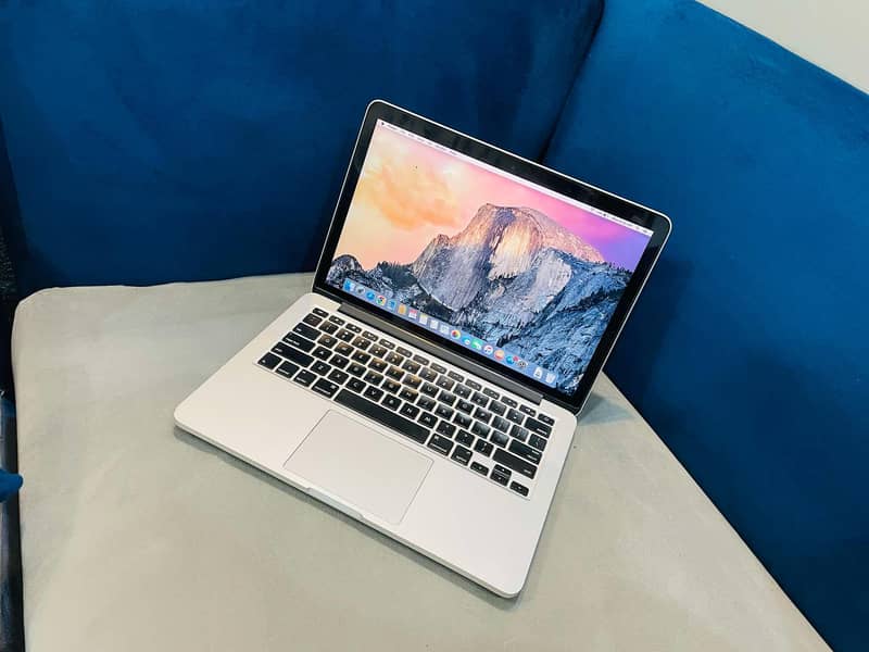 Apple MacBook Pro Core i5 SSD 256GB/ Ram 8GB GooD Condition: 2