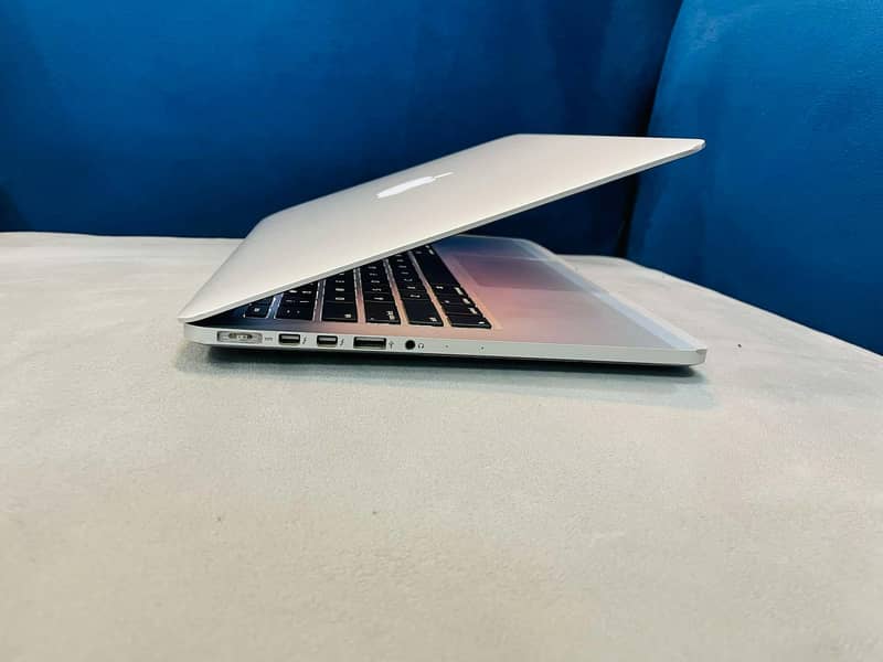 Apple MacBook Pro Core i5 SSD 256GB/ Ram 8GB GooD Condition: 3