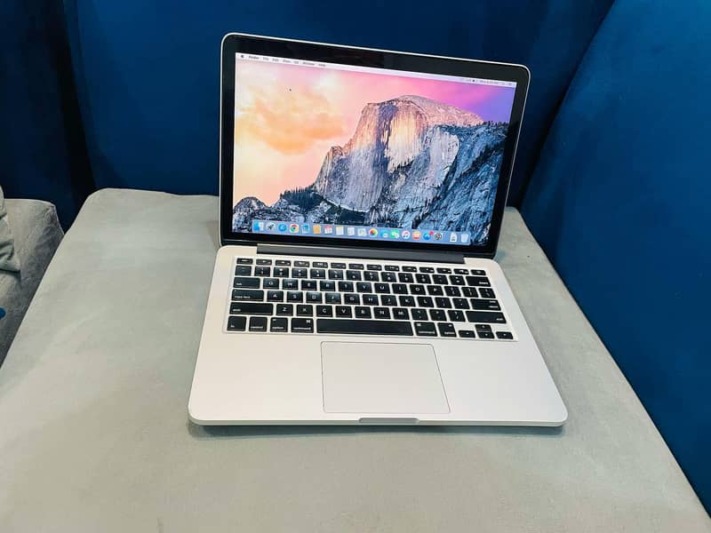 Apple MacBook Pro Core i5 SSD 256GB/ Ram 8GB GooD Condition: 4