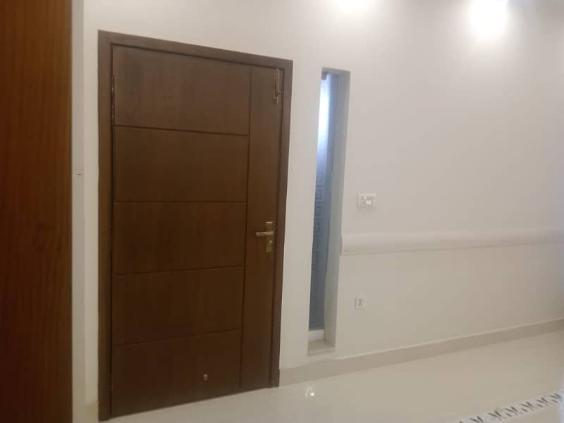 1 kanal upper portion for rent 0