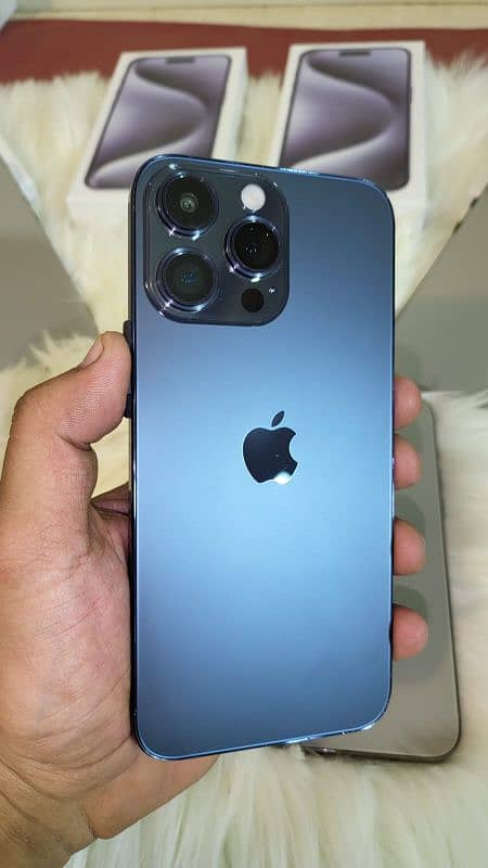 iPhone 15 pro max 5