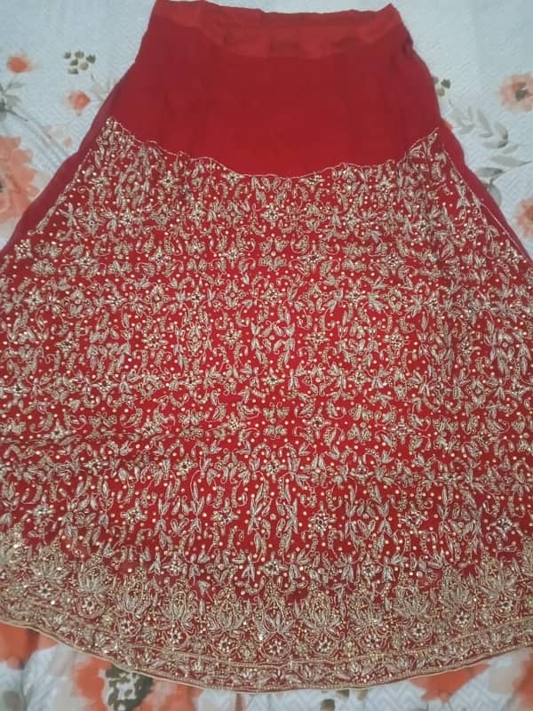 red bridal lehnga 2