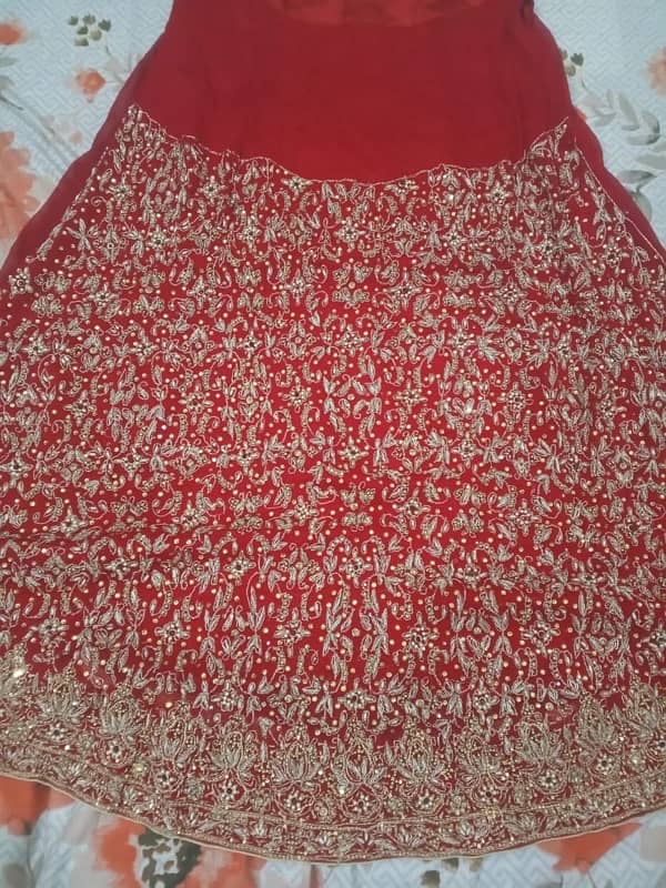 red bridal lehnga 3