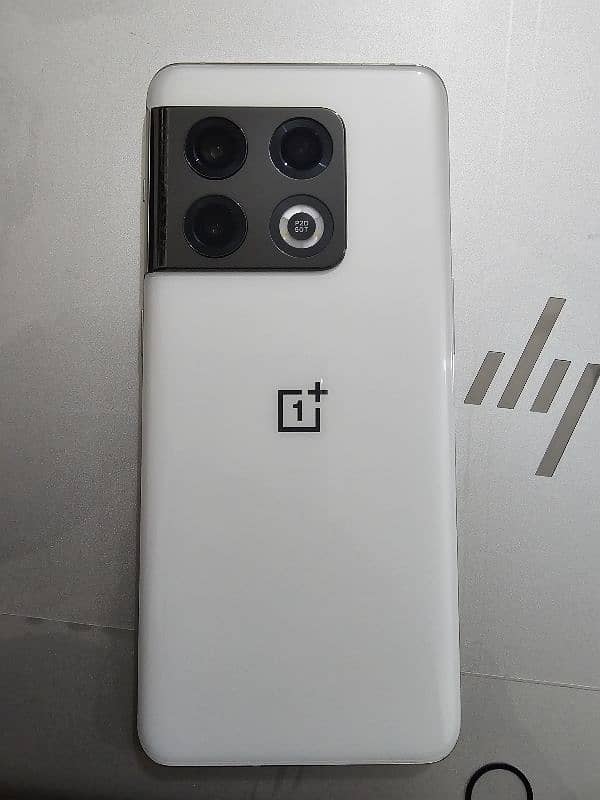 OnePlus 10 pro panda white 12GB 512 GB Dual Sim Official PTA Approved 1