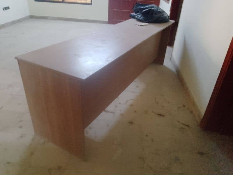 10 FEET LONG STUDY TABLE 1