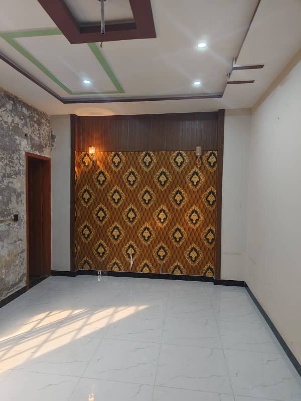 5 Marla Slightly used house is available for sale near to school in Tulip Overseas block of park view city Lahore 3