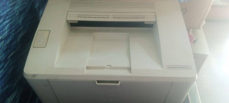 HP LaserJet M102a printer urgent sale 2