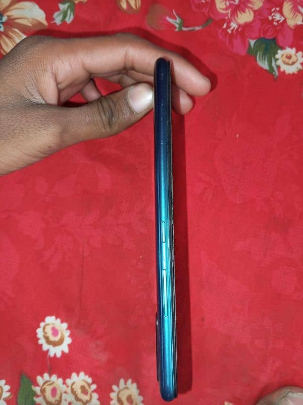 Only 16000 infinix hot 10, 6-128 good condition 3