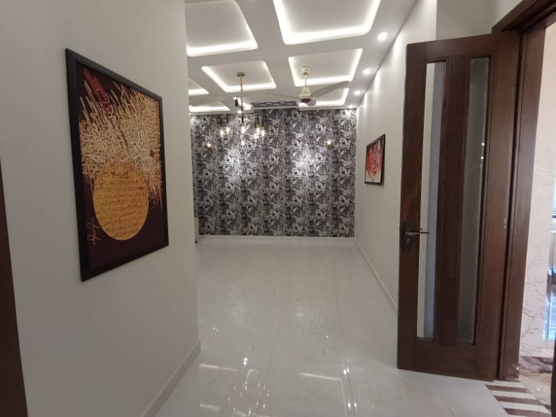 FOR RENT VERY REASONABLE PRICE 10 MARLA BRAND NEW UPPER PORTION OR LOWER PORTION LOCK SECTOR E BAHRIA TOWN LAHORE 9