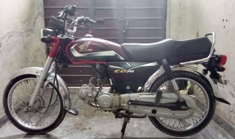 Honda cd 70. . . . 03094491714 1