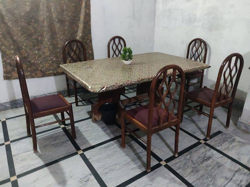 dining table with chairs 0