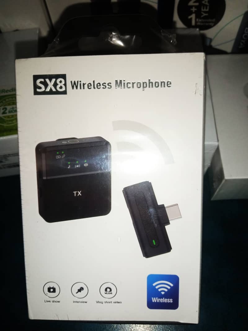  SX8 Wireless Microphone – Noise Reduction, 20m Range, Plug & Play! 1