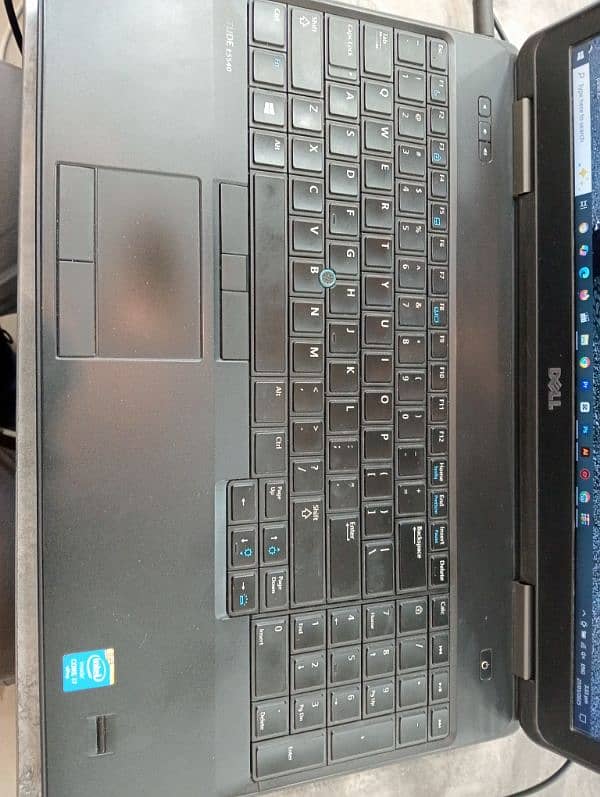 Dell latitude E5540 1