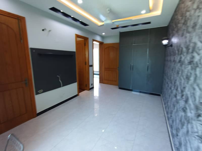 DHA RAHBER PHASE 4 5 MARLA BRAND NEW HOUSE FOR SALE 7