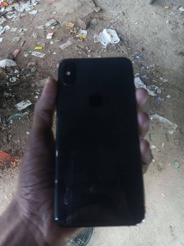 i phone xs max 256gb pta apprve 1