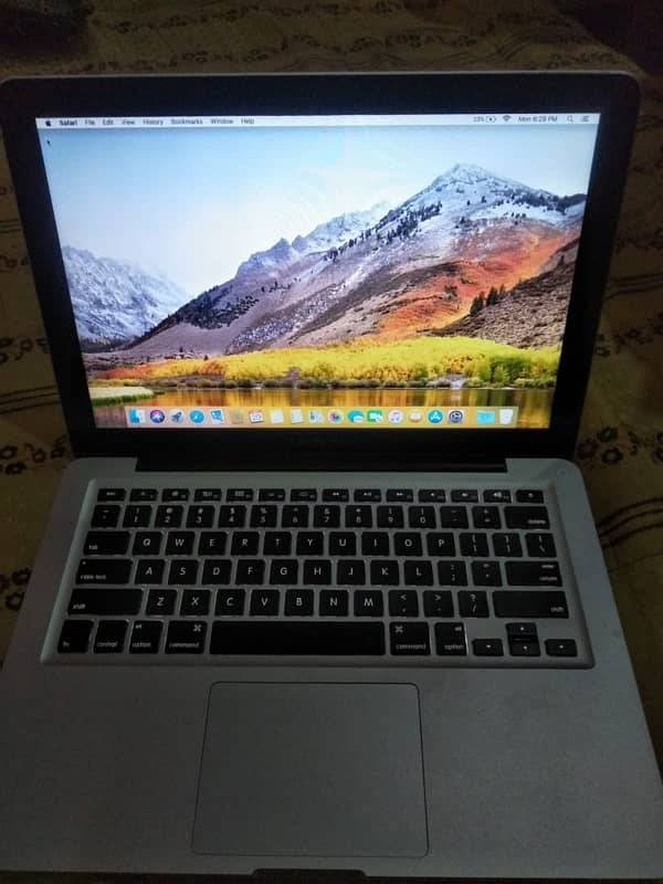 Mac Book good condition 6