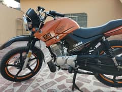 Yamaha ybr125G orange