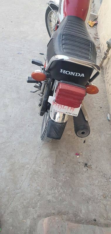 Honda CG 125 with double spare parts 5