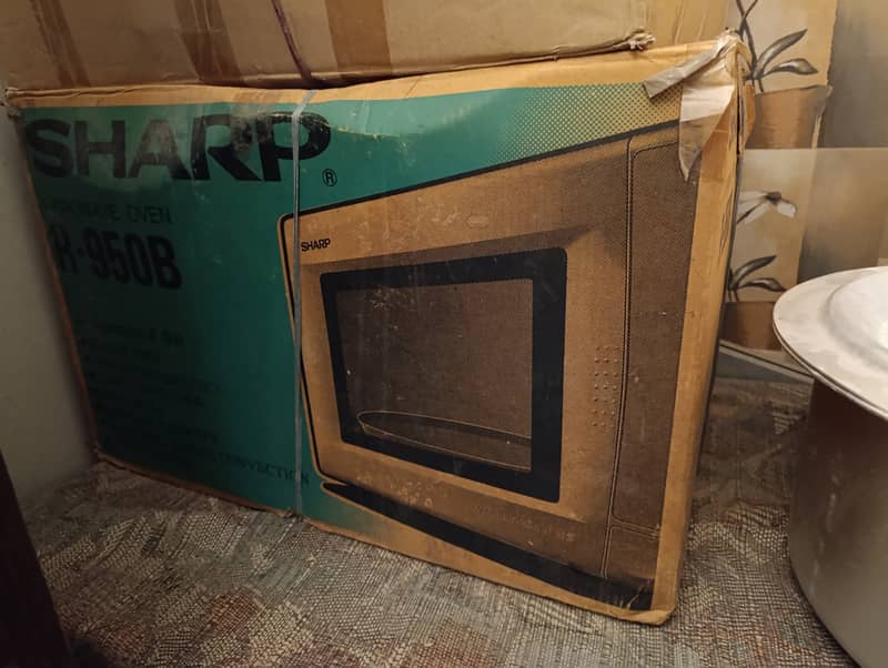 Sharp Microwave Oven R-950B with Original Box - Excellent Condition 0