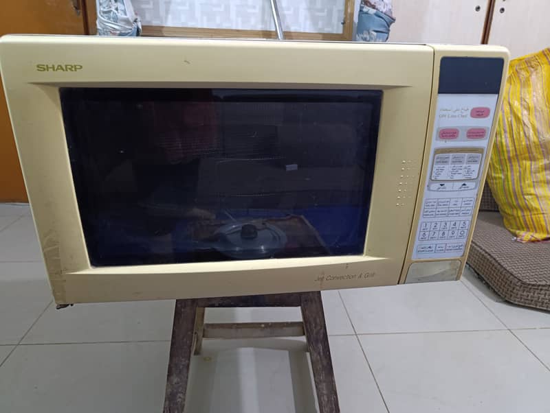 Sharp Microwave Oven R-950B with Original Box - Excellent Condition 8