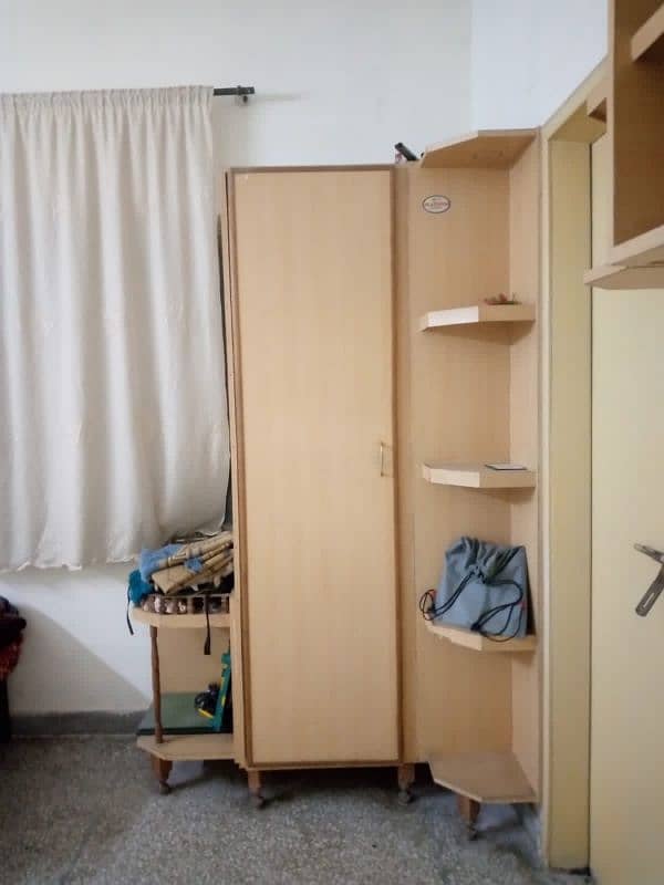 Furnish room available in G11/3 for ladies only 6