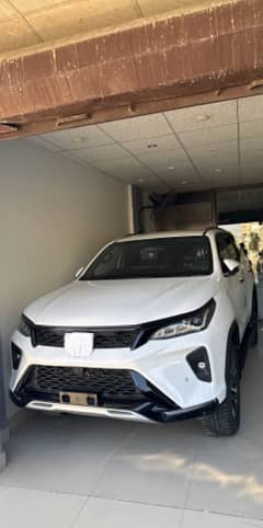 Toyota Fortuner Legender 2022