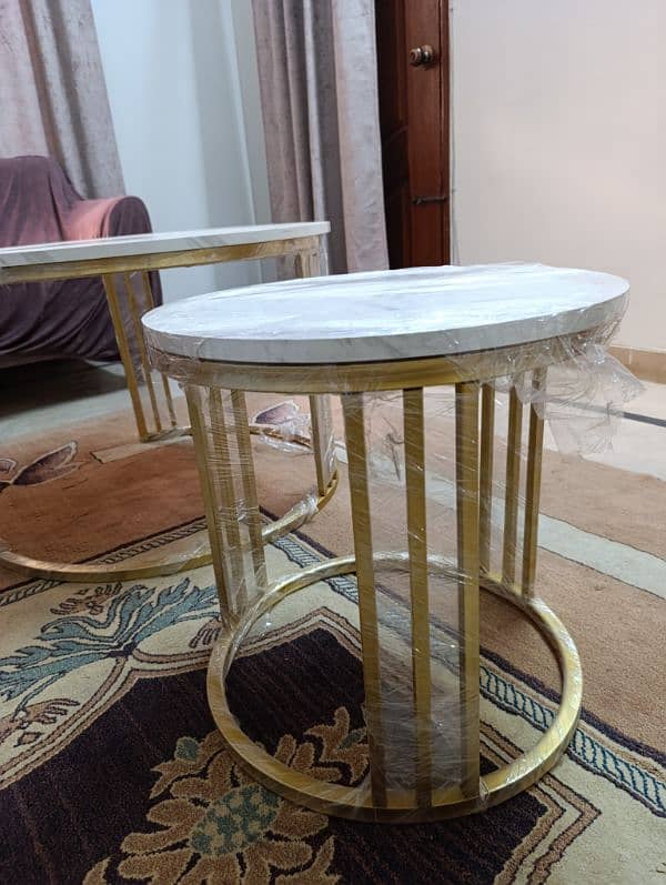 New center table in wrapped condition 3