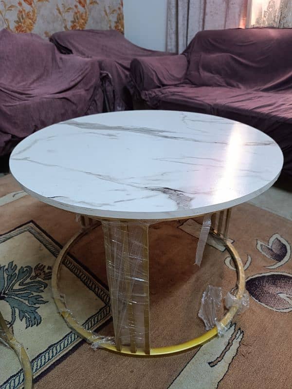 New center table in wrapped condition 4