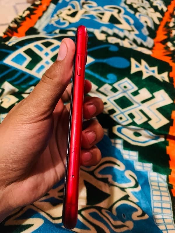 iPhone 11 red colour 10 by 10 condition 0