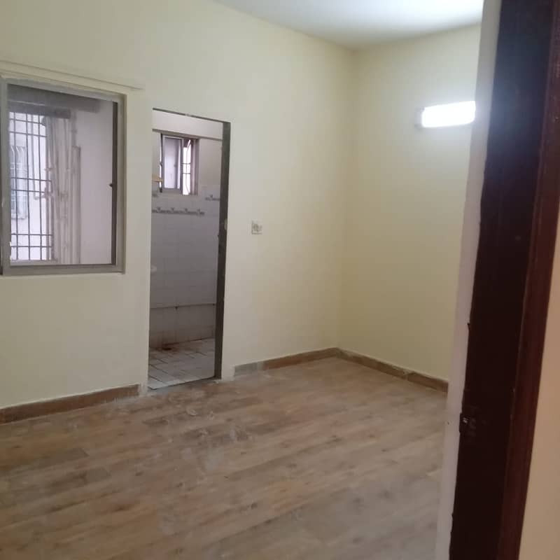 2 BED DD FLAT FOR SALE IN GULSHAN-E-IQBAL 13 D/2 3