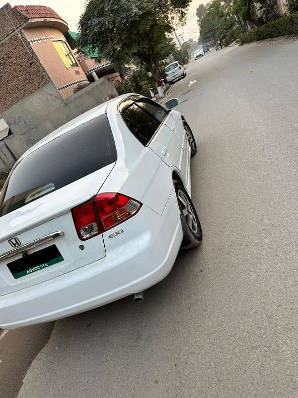 Honda Civic EXi 2004 3