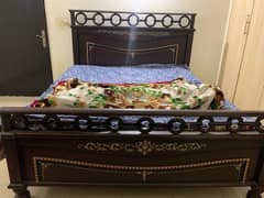 Wooden King-Size Bed without Mattress + 1 Side Tabl