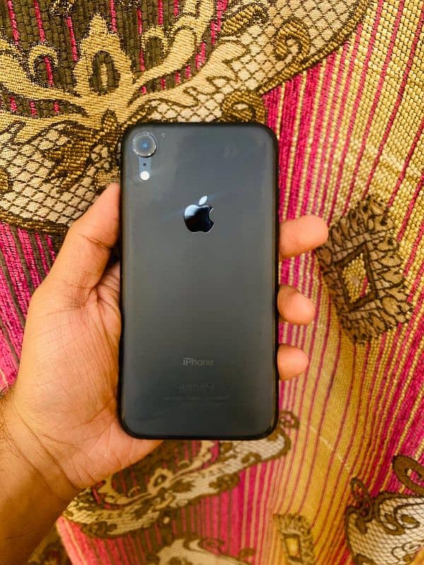 iphone XR 64GB Non-PTA Factory Unlocked 0