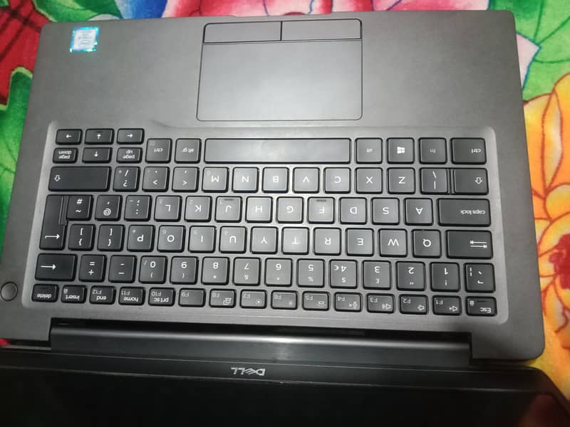 Dell Laptop  8th generation 16gb RAM 256 SSD core i5 model7300 fresh 4